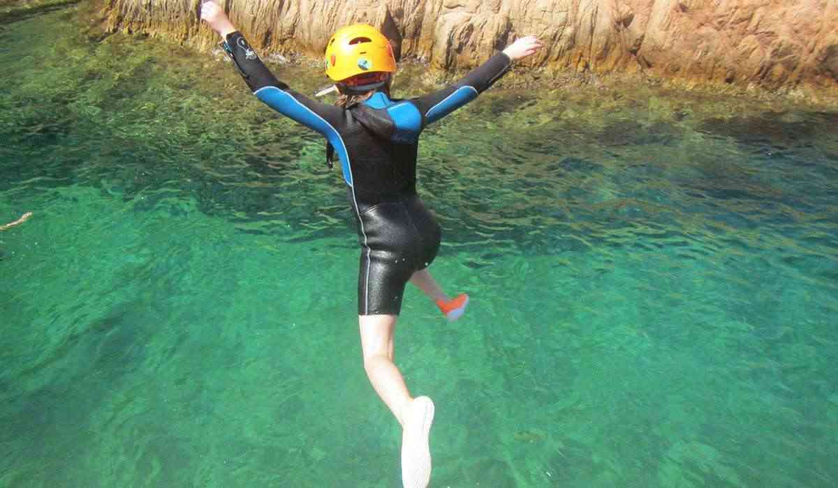 Coasteering Costa Brava Girona Catalonia Slide 3