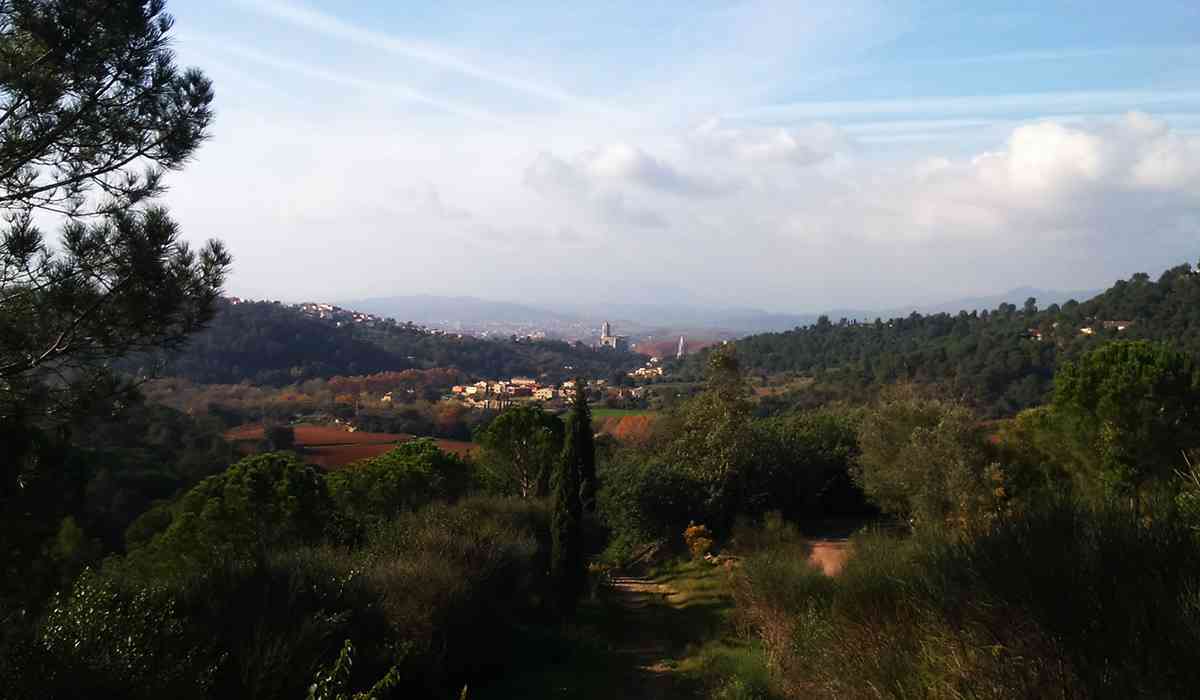  Senderismo Sant Miquel Girona Costa Brava Slide 3